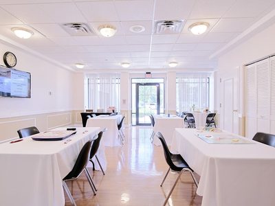 Redstone Rehab & Nursing Center 