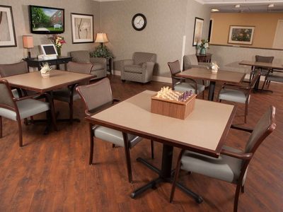Wingate At Silver Lake Rehab & Skilled Nursing Res