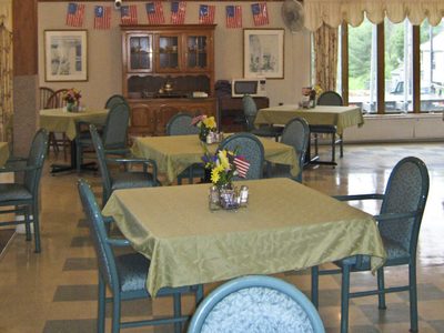 Maplecrest Rehab & Living Center