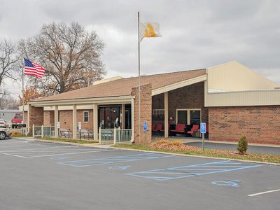 Life Care Center Of Brookfield
