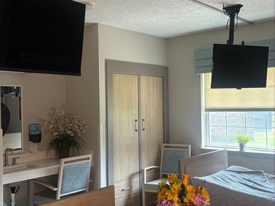St Sophia Health & Rehabilitation Center