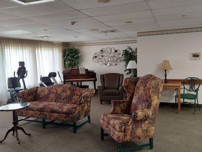 HiLLCrest Nursing Home