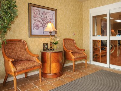 Life Care Center Of Elkhorn
