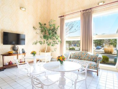 Arbors Care Center