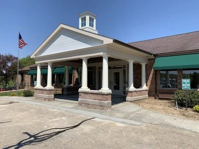 Country Court