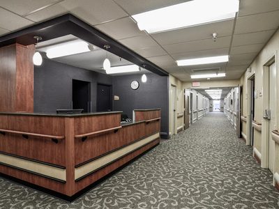 Rolling Hills Rehab and Care Ctr
