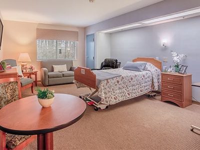 Lodge Care Center Inc The