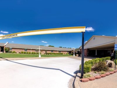 Eastgate Village Retirement Center
