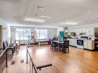 Longmeadow Healthcare Center