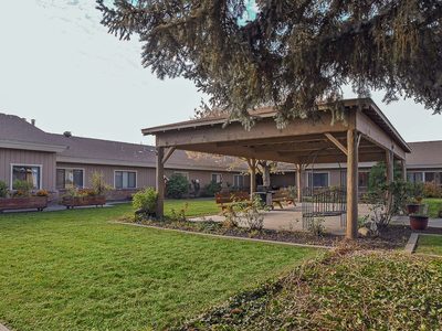 Life Care Center Of Kennewick