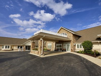 Suites at Greenfield (the)