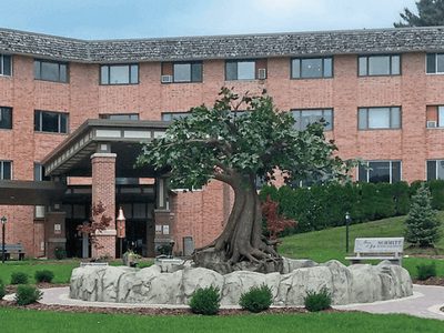 Schmitt Woodland Hills Apartment Complex