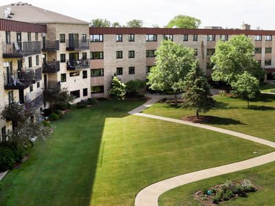 Cedar Crest Waterford Place Apartments
