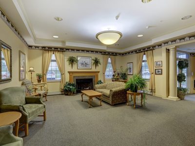 Golden Living Center - Three Oaks