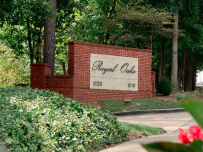 Gardens At Royal Oaks (The)