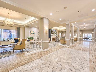 Colonnade At Brandon Wilde