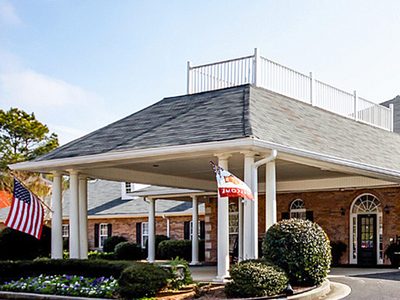 Cedarhurst of Oakwood