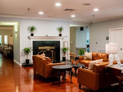 Bentley Square BY Harborview