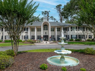 Heritage Oaks Retirement Living