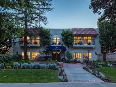 Regency Park Oak Knoll
