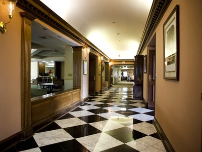 Plymouth Inn