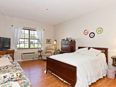 Hidden Lakes Senior Living Community