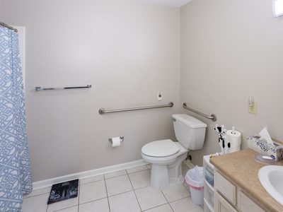 Fredonia Place