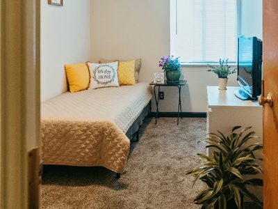6th Avenue Senior Living