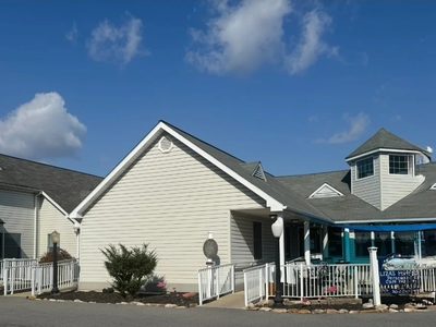 Liza S House