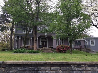 Kaysim Court Manor