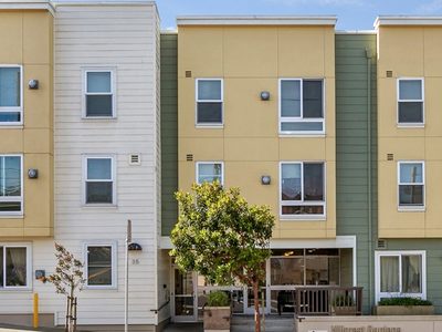 Hillcrest Gardens