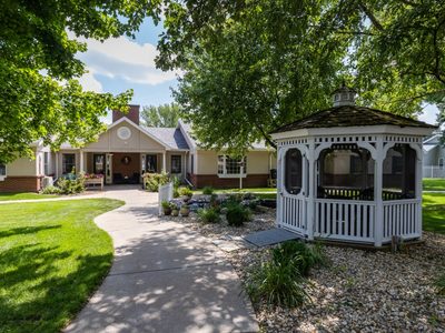 Country Manor
