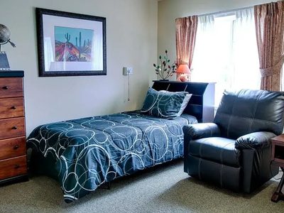 Grand Emerald Place