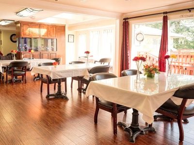 Clackamas Heights Senior Living
