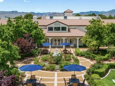 Oakmont of the Lakes