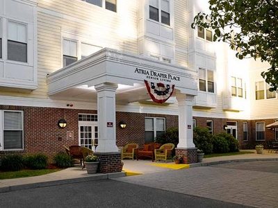 Atria Lincoln Place