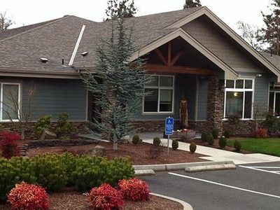 Autumn House of Grants Pass