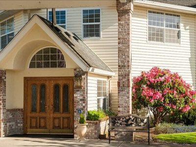 Lakeview Senior Living 