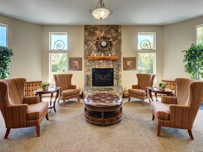 Middlefield Oaks Memory Care Community