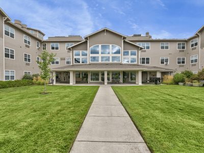Cascades of Grants Pass - the Pointe