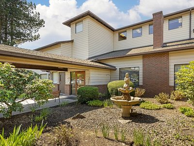 Cedarbrook Lodge Senior Living