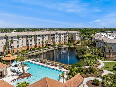 Aston Gardens At Pelican Pointe