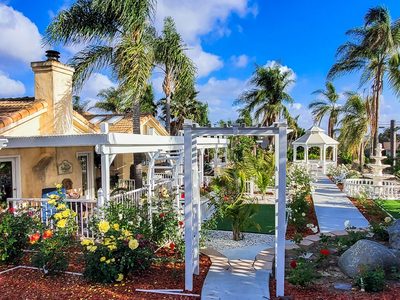 Alta Vista Manor