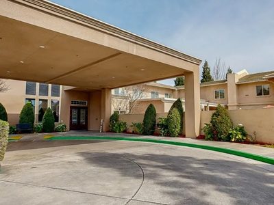 Cedar Creek Senior Living