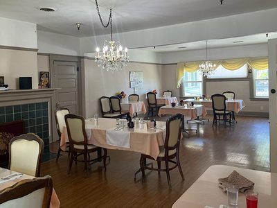 Crestview Manor