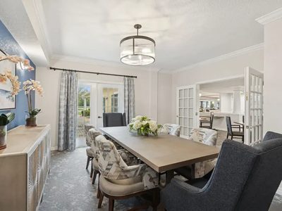 Lexington Manor