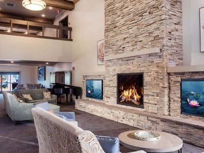 The Lodge at Glen Cove