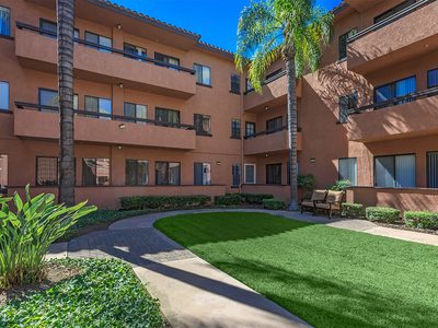Montclair Royale Senior Living