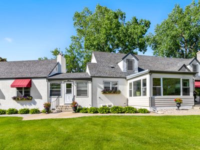 English Rose Suites-Braemer Hills Home