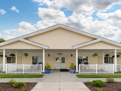 Cottonwood House